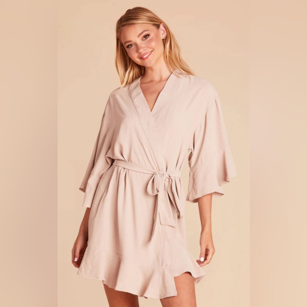 Kenny Ruffle Robe - Taupe
